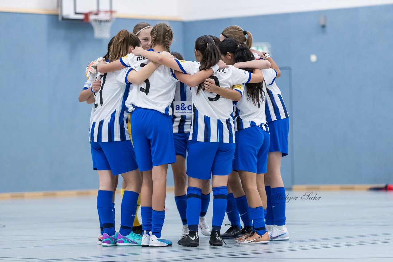 Bild 306 - C-Juniorinnen Loewinnen Cup